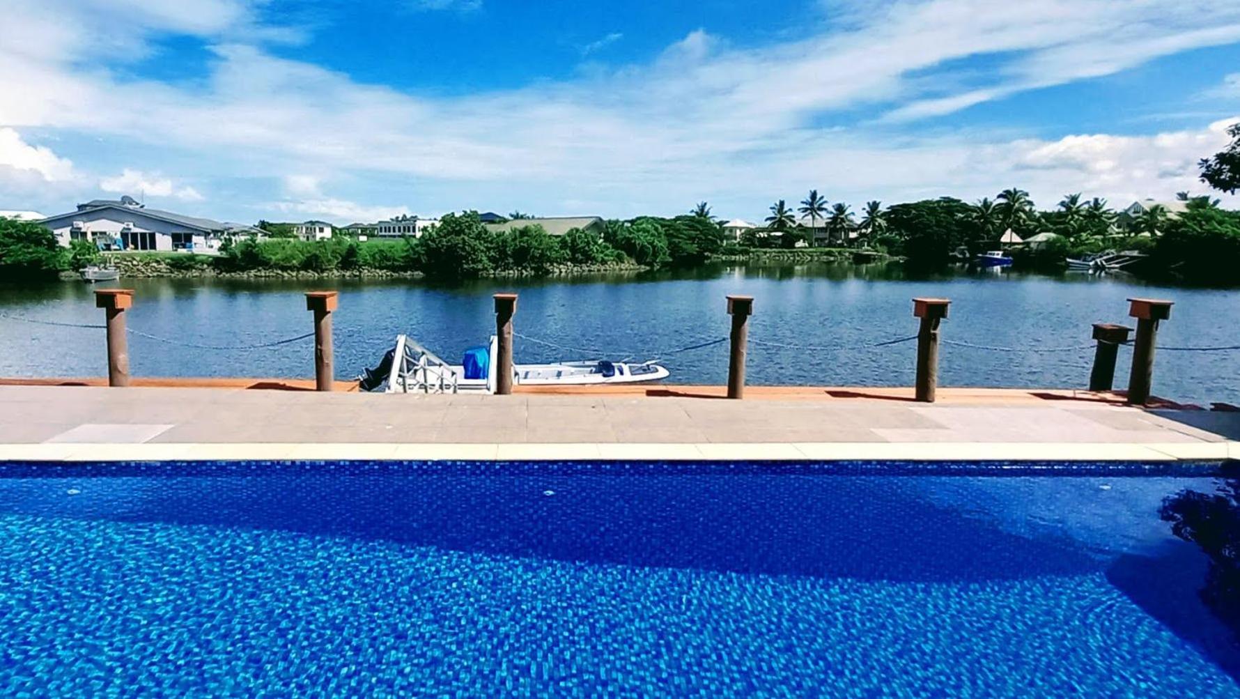 Waterfront Sunset Apartment Nadi Esterno foto