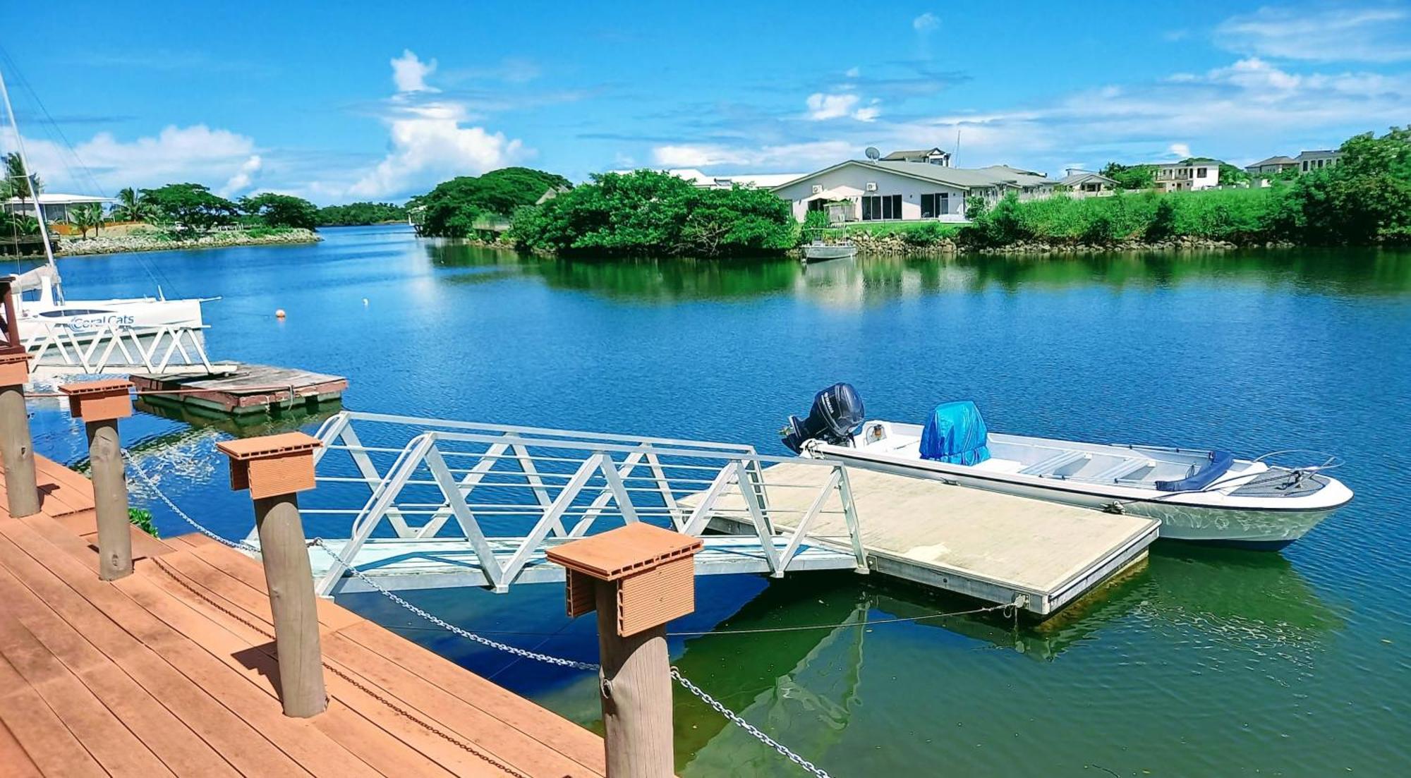 Waterfront Sunset Apartment Nadi Esterno foto
